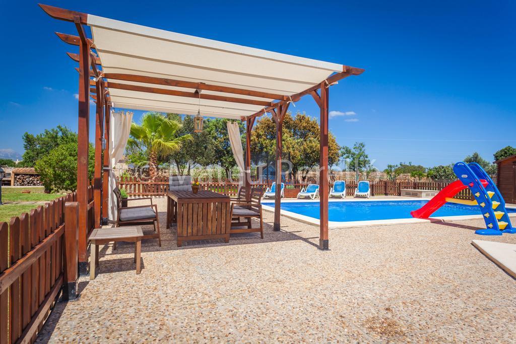 Villa Santa Eulalia Can Picafort  Eksteriør billede
